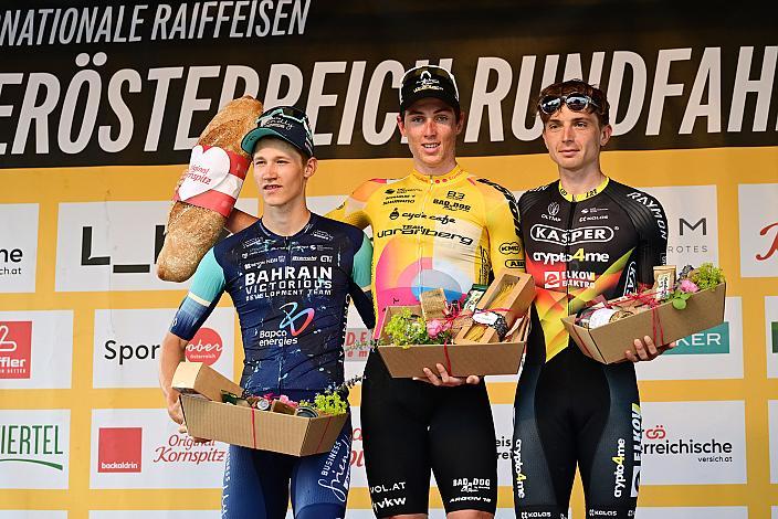 2. Platz Valentin Hofer (AUT, Bahrain Victorious Development Team), Sieger Kilian Feurstein (AUT, Team Vorarlberg), 3. Platz Michael Boros (CZE, KASPER CRYPTO4ME) 3. Etappe Asten - Bad Schallerbach, Oberösterreich Rundfahrt