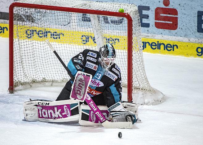 Tormann Michael Ouzas (EHC Liwest Black Wings Linz) EHC Liwest Black Wings Linz vs spusu Vienna Capitals