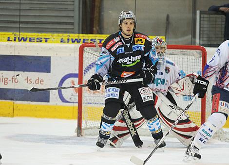 Martin Mairitsch Liwest Black Wings Linz vs. SAPA Fehervar AV19