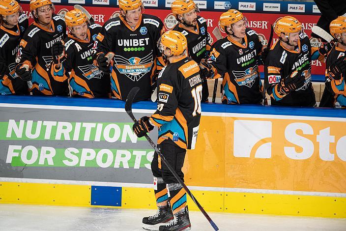 Andris Dzerins (Steinbach Black Wings Linz) feiert das 1 zu 0, Steinbach Black Wings Linz vs HCB Südtirol Alperia, bet-at-home ICE Hockey League