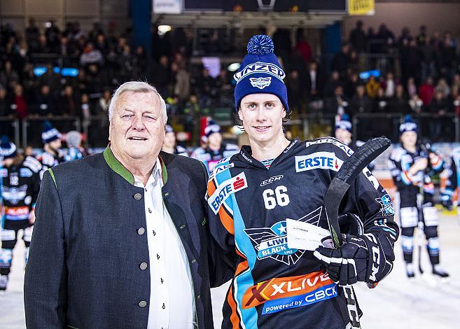 Im Bild: Hans Eder (Sponsor), Spieler des Abends Stefan Gaffal (EHC Liwest Black Wings Linz)  Eishockey,  EHC Liwest Black Wings Linz vs Dornbirn Bulldogs