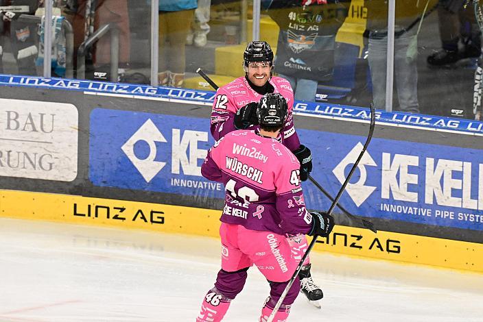 Brady Shaw (Steinbach Black Wings Linz) feiert ICE, Steinbach Black Wings Linz vs HC Tiwag Innsbruck - Die Haie Linz, AG Eisarena 