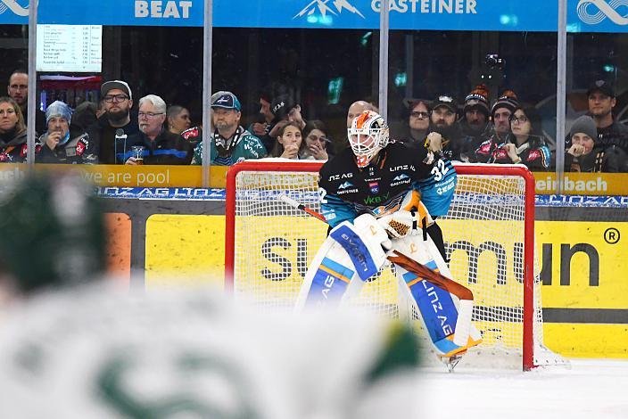 Tormann Rasmus Tirronen (Steinbach Black Wings Linz) 17. Runde ICE, Steinbach Black Wings Linz vs Team Ferencvarosi Torna Club FTC-Telekom (HUN), Linz AG Eisarena 