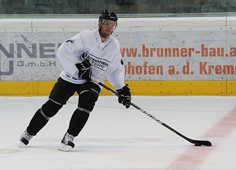 Reid Cashman Verteidiger Liwest Black Wings Linz