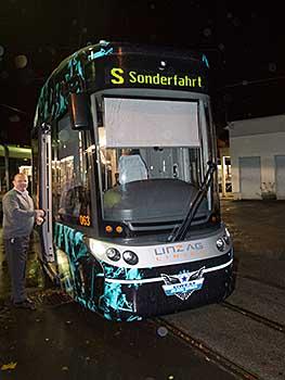 Sonderfahrt mit der neuen Liwest Black Wings Linz Strassenbahn