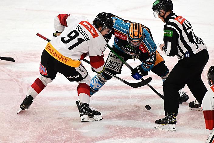 Marlon Tschofen (Pioneers Vorarlberg), Niklas Bretschneider (Steinbach Black Wings Linz)  Win2Day ICE Hockey League,  Steinbach Black Wings Linz vs  Pioneers Vorarlberg,  Linz AG Eisarena 