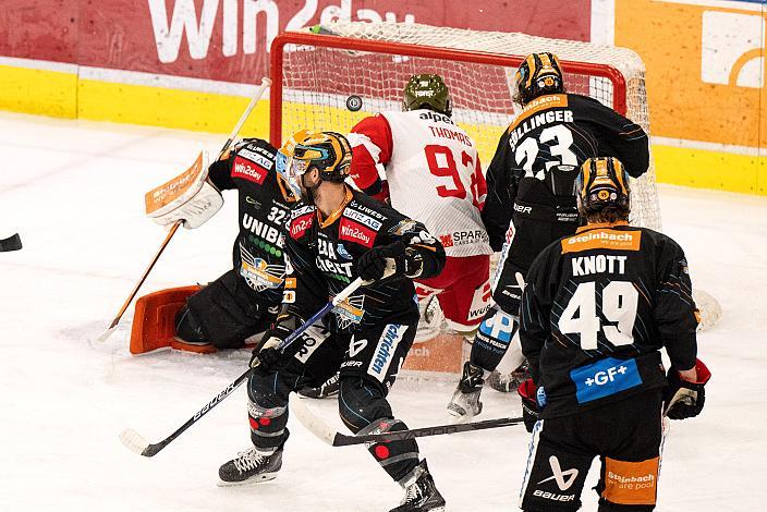 Tormann Rasmus Tirronen (Steinbach Black Wings Linz), Martin Schumnig (Steinbach Black Wings Linz), Christian Thomas (HCB Suedtirol Alperia), Patrick Söllinger (Steinbach Black Wings Linz)  Steinbach Black Wings Linz vs HCB Suedtirol Alperia, 39. Runde ICE Hockey League, Steinbach Black Wings Linz, Linz AG Eisarena 