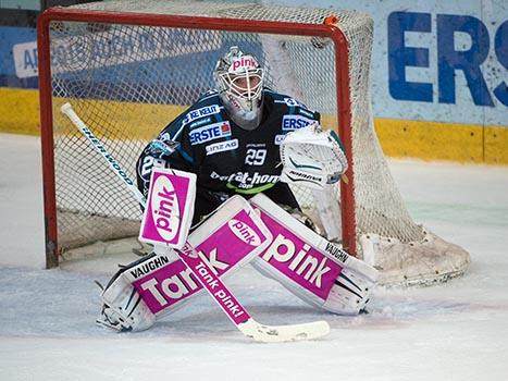 Michael Ouzas, Linz EHC Liwest Black Wings Linz vs EC Red Bull Salzburg