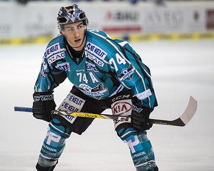 Daniel Oberkofler (EHC Liwest Black Wings Linz),  EHC Liwest Black Wings Linz vs EC VSV