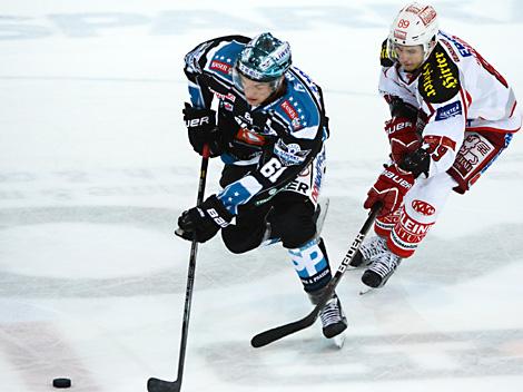 Patrick Spannring, Linz und Raphael Herburger, KAC EHC Liwest Black Wings Linz vs EC KAC