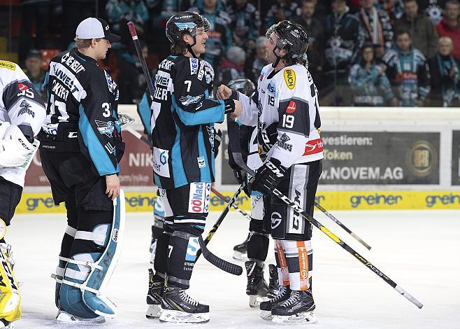 Brian Lebler (EHC Liwest Black Wings Linz), Joel Broda (Dornbirn Bulldogs)  EHC Liwest Black Wings Linz vs Dornbirn Bulldogs