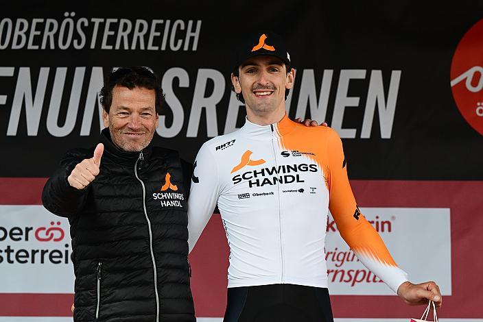 v.l. Thomas Schwingshandl (CEO Fa. Schwingshandl), 2. Platz und Ativster Fahrer Maximilian Schmidbauer (AUT, Schwingshandl Intralogistics),  65. Rad Saison Eroeffnungsrennen Leonding