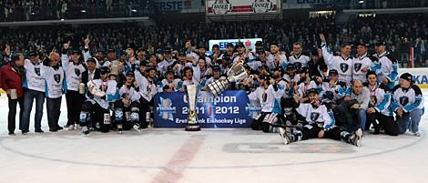 Die Linzer Liwest Black Wings Linz sind Meister 2011/2012