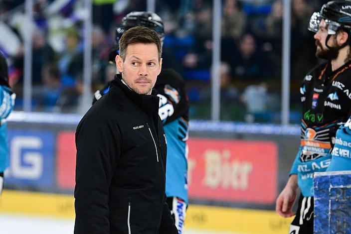 Head Coach Philipp Lukas (Steinbach Black Wings Linz) Saisonende in Linz, Spiel 2 Pre-Playoffs,  ICE, Steinbach Black Wings Linz vs EC iDM Wärmepumpen VSV, Linz AG Eisarena 