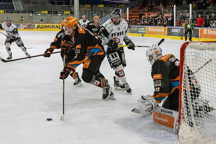 Raphael Wolf (Steinbach Black Wings Linz), Radek Prokes (Tesla Orli Znojmo), Tormann Jared Coreau (Steinbach Black Wings Linz), Steinbach Black Wings Linz vs Tesla Orli Znojmo, bet-at-home ICE Hockey League