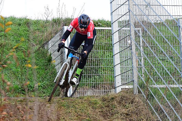 Platz 3 für den Führenden in der Rad Cross Liga Jakob Reiter (AUT, Hrinkow Advarics), Radquerfeldein GP um das Sportzentrum Gunskirchen, Rad Cyclo Cross, 