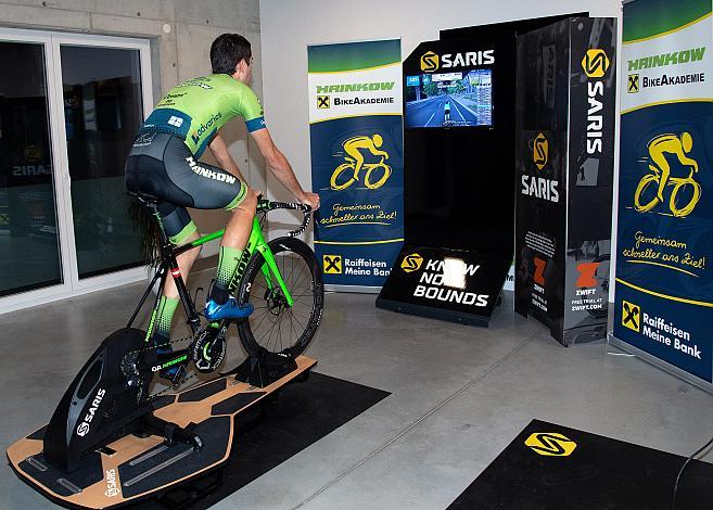 Michael Konczer (AUT, Hrinkow Advarics Cycleang) trainiert auf dem Saris Smarttrainer, Herren Elite, UCI Continental, Raiffeisen Hrinkow Bike Akademie