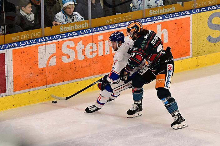Daniel Jakubitzka (HC Tiwag Innsbruck - Die Haie), Shawn St.Amant (Steinbach Black Wings Linz) Weihnachtsspiel, Steinbach Black Wings Linz vs HC TIWAG Innsbruck - Die Haie , Linz AG Eisarena