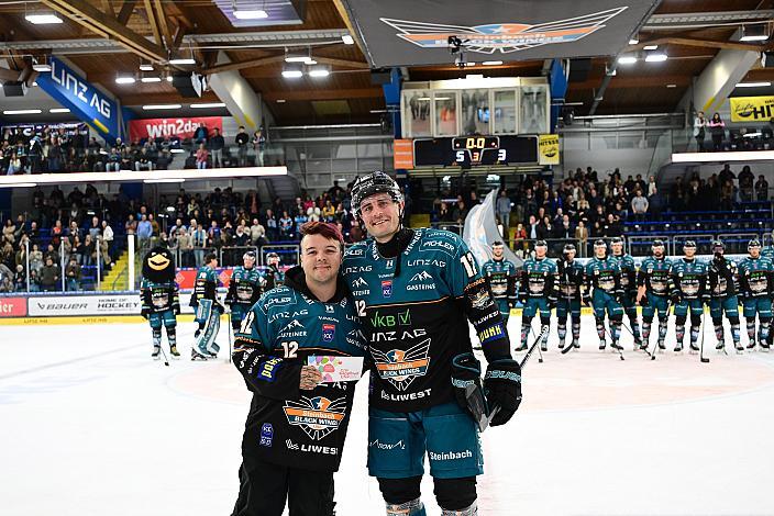 Spieler des Abends Brady Shaw (Steinbach Black Wings Linz) 4. Runde ICE, Steinbach Black Wings Linz vs Pioneers Vorarlberg, Linz AG Eisarena