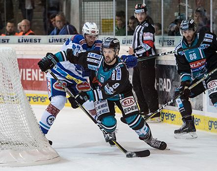 Rick Schofield (EHC Liwest Black Wings Linz)  EHC Liwest Black Wings Linz vs EC VSV