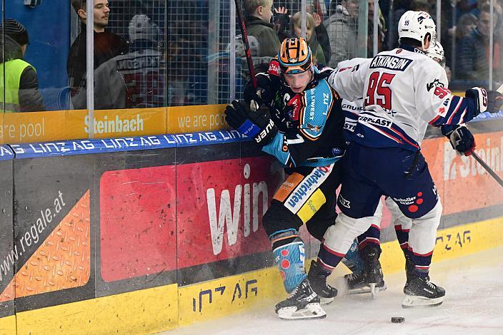 Brian Lebler (Steinbach Black Wings Linz), Joshua Atkinson (Hydro Fehervar AV 19)  Win2Day ICE Hockey League,  Steinbach Black Wings Linz vs Tiwag Innsbruck - Hydro Fehervar AV 19