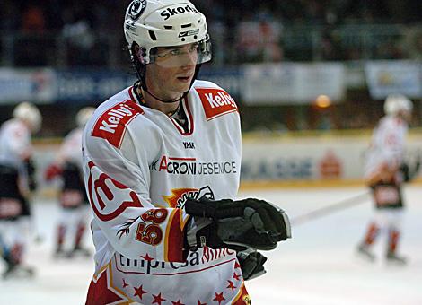 #58 Derek Bekar, Stuermer, HK Acroni Jesenice