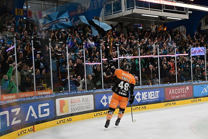Graham Knott (Steinbach Black Wings Linz) feiert den Siegtreffer, 7. Runde ICE, Steinbach Black Wings Linz vs Moser Medical Graz 99ers, Linz AG Eisarena 