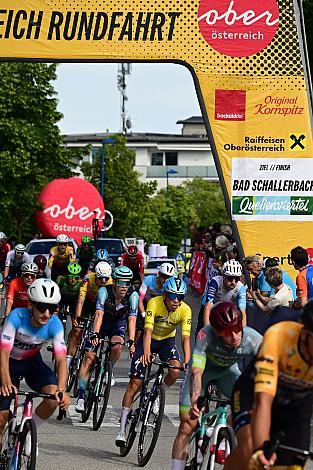 Im Gelben Trikot des Gesamtführenden Henrique Ribeiro Bravo (BRA, Soudal - Quickstep Devo Team) 3. Etappe Asten - Bad Schallerbach, Oberösterreich Rundfahrt