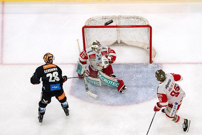 v.l. Martin Schumnig (Steinbach Black Wings Linz) erzielt den Siegtreffer, Tormann Samuel Harvey (HCB Suedtirol Alperia), Cole Hults (HCB Südtirol Alperia)