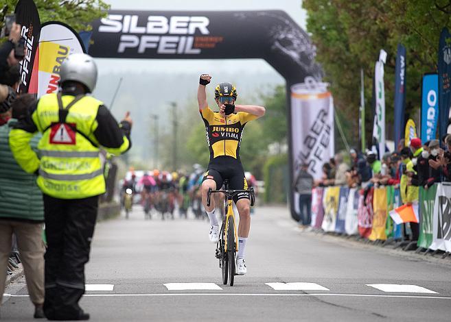 Sieger in Nenzing Mick Van Dijke, (NED, Jumbo-Visma Development Team) Herren Elite, U23, Radliga, GP Vorarlberg, Nenzing
