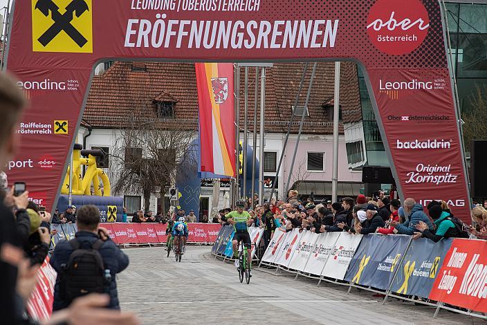 Sieger Riccardo Verza (ITA, Hrinkow Advarics) Herren Elite, U23, Radliga, 62. Radsaison-Eröffnungsrennen Leonding, Oberösterreich