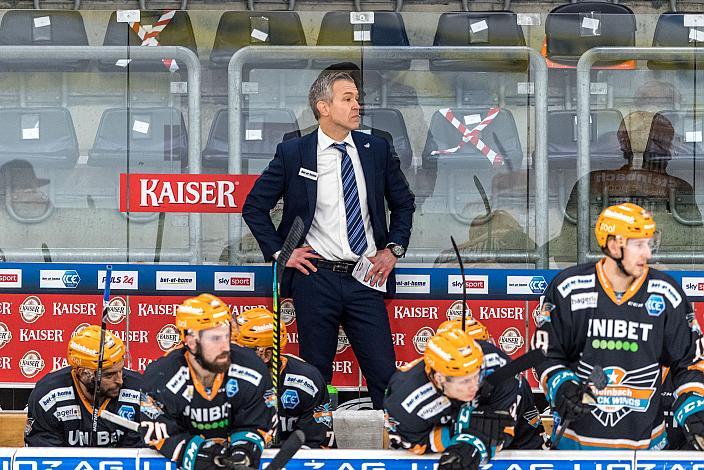 Head Coach Dan Ceman (Steinbach Black Wings 1992) Steinbach Black Wings 1992 vs HC TWK Innsbruck  , Eishockey, Bet at Home ICE Hockey League