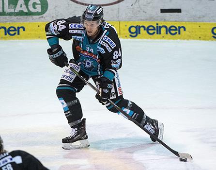 Corey Locke (EHC Liwest Black Wings Linz)  EHC Liwest Black Wings Linz vs HC TWK Innsbruck Die Haie