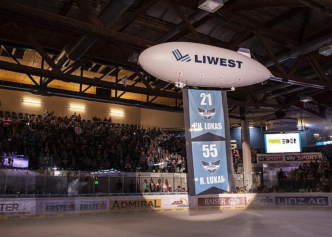  Robert Lukas (EHC Liwest Black Wings Linz), Philipp Lukas (EHC Liwest Black Wings Linz) werden verabschiedet EHC Liwest Black Wings Linz vs Vienna Capitals