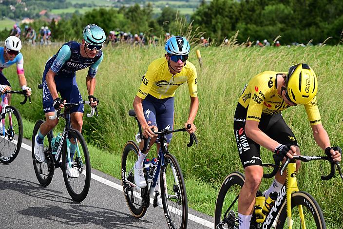 Im Gelben Trikot des Gesamtführenden Henrique Ribeiro Bravo (BRA, Soudal - Quickstep Devo Team) 3. Etappe Asten - Bad Schallerbach, Oberösterreich Rundfahrt
