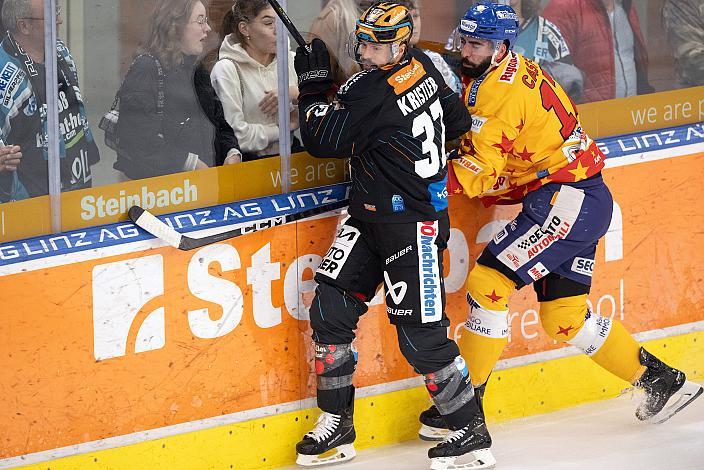 Andreas Kristler (Steinbach Black Wings Linz), Lorenzo Casetti (Migross Supermercati Asiago Hockey 1935) Steinbach Black Wings Linz vs Migross Supermercati Asiago Hockey 1935, 14. Runde ICE Hockey League, Steinbach Black Wings Linz, Linz AG Eisarena 