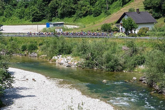 Das Peloton unterwegs in der Region Ybbstal, bei Hollenstein an der Ybbs, Vier Länder Meisterschaft U23,  Austria
