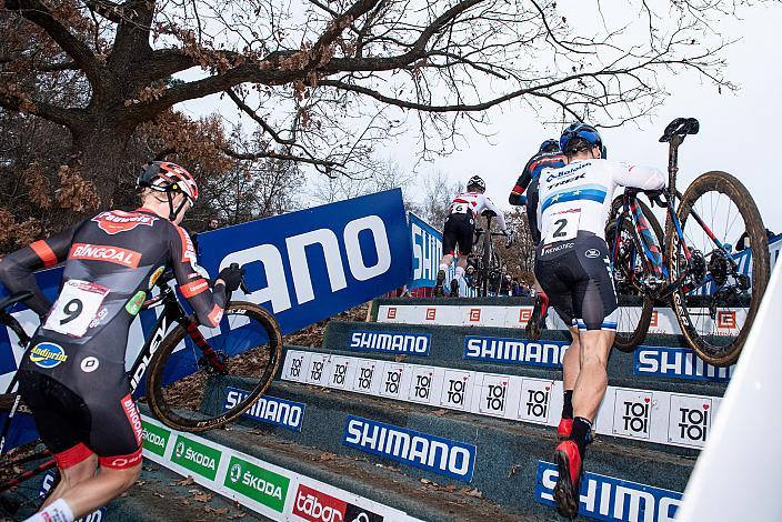 Nr.9 Michael Vanthourenhout (BEL, Pauwels Sauzen - Bingoal), Nr.2 Lars van der Haar (NED, Baloise Trek Lions), UCI Cyclocross World Cup, Tabor CZ 