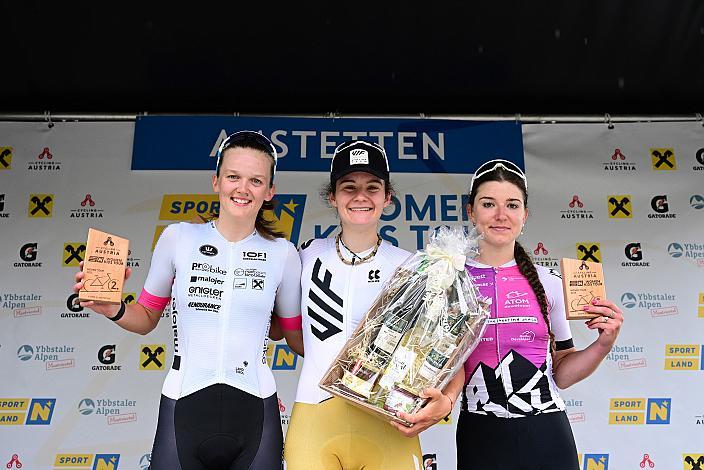 Podest 2. Platz Amelie Cooper (GBR, Union Raiffeisen Radteam Tirol), Siegerin Eliska Kvasnickova (CZE, VIF Cycling Team), 3. Platz  Olga Wankiewic (POL, ATOM DEWELOPER WROCLAW)  07.06.2025 07.06.2025 Rad 2 Etappe Sportland NOE WOMEN Tour