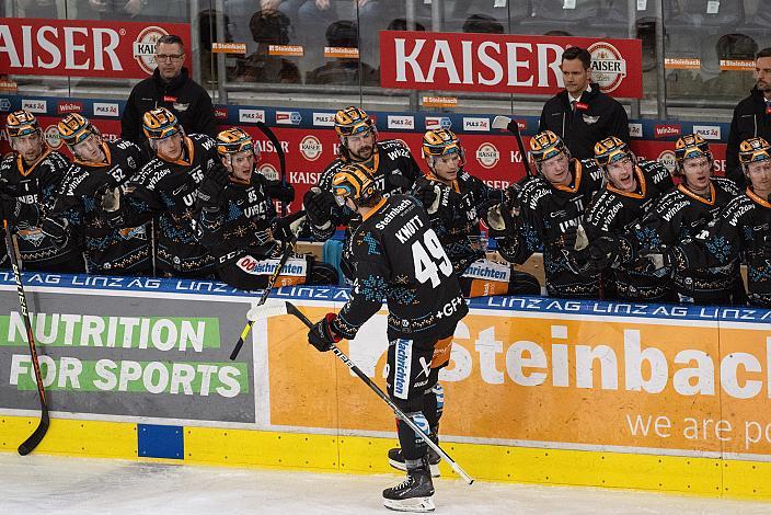 Graham Knott (Steinbach Black Wings Linz) feiert das Tor zum 1 zu 0, Steinbach Black Wings Linz vs HK SZ Olimpija, 30. Runde, Trikot Movember, ICE Hockey League, Steinbach Black Wings Linz, Linz AG Eisarena
