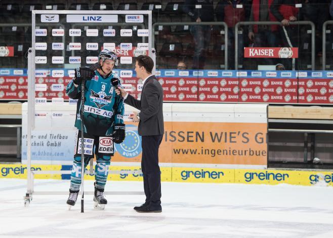 Brian Lebler (EHC Liwest Black Wings Linz)  EHC Liwest Black Wings Linz vs HCB Suedtirol Alperia 1. Viertelfinale