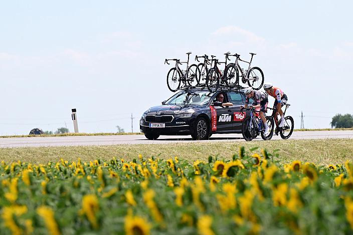 Staatsmeister 2025 Tim Wafler (AUT, Tirol Cycling Team) mit Fluchtgefährten Tobias Bayer (AUT, Alpecin-Deceuninck),,  ÖM Staatsmeisterschaft, Strassenrennen,, Illmitz, Burgenland