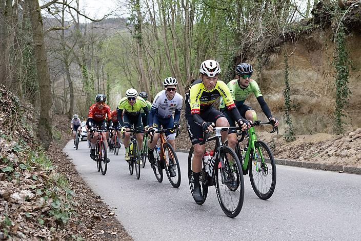 Lukas Rüegg (SUI, Team Vorarlberg Santic) Michael Konczer (AUT, Hrinkow Advarics), Daniel Reiter (AUT, Union Raiffeisen Radteam Tirol), Herren Elite, U23, Radliga, 62. Radsaison-Eröffnungsrennen Leonding, Oberösterreich 