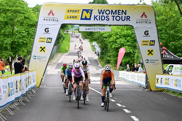 Im Trikot der Punktebesten Nika Bobnar (SLO, Team Slovenia), Amstetten, 2 Etappe Sportland NOE Kids Tour