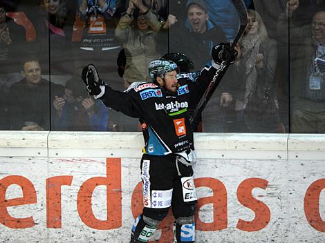 Rob Hisey, Jubelt EHC Liwest Black Wings Linz vs. EC KAC Finale 3