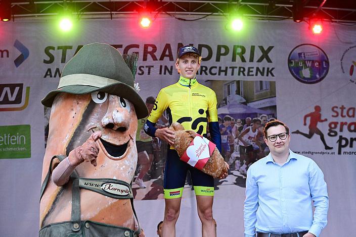 Im Gelben Trikot Sieger 1. Etappe Jasper Verbrugge (BEL, Acrog-Tormans), 50. OÖ Junioren Rundfahrt, 1. Etappe Marchtrenk - Marchtrenk