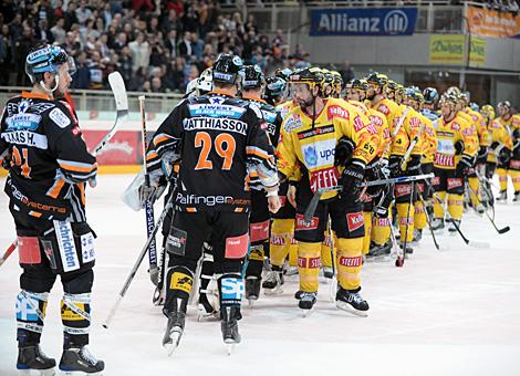 Die Linzer Liwest Black Wings Linz verabschieden sich von den EV Vienna Capitals